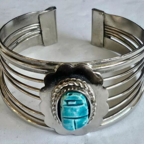 Vtg Blue Ceramic Scarab Overlay Cuff Bracelet Silver Tone EUC - Picture 4 of 4